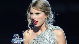 Image via E! Online